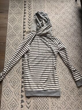 AMPERSAND AVE Cream and Black Striped Hooded Tunic with Gray Trim